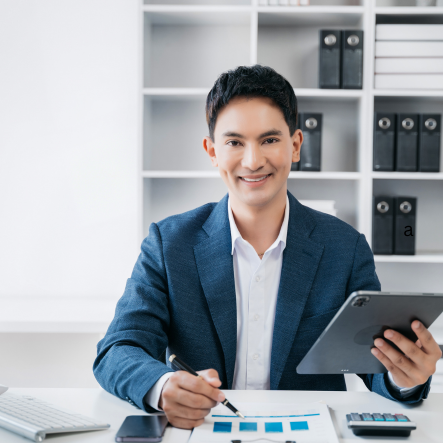 A small business owner shares positive feedback on SatyamUS Tax Filings' accounting services in the US, highlighting their expertise and personalized approach.